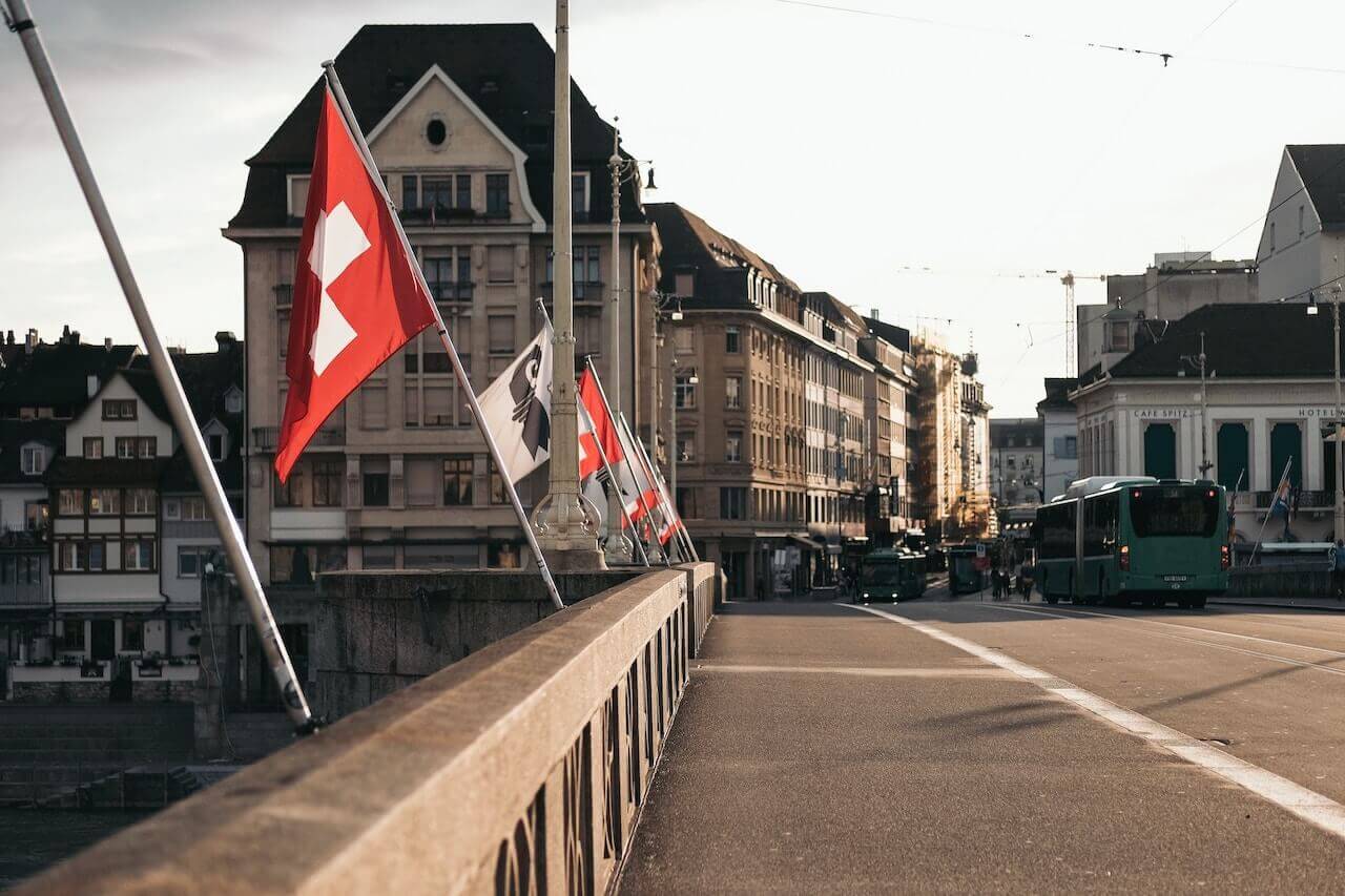 Wie wird man Grenzgänger in der Schweiz?